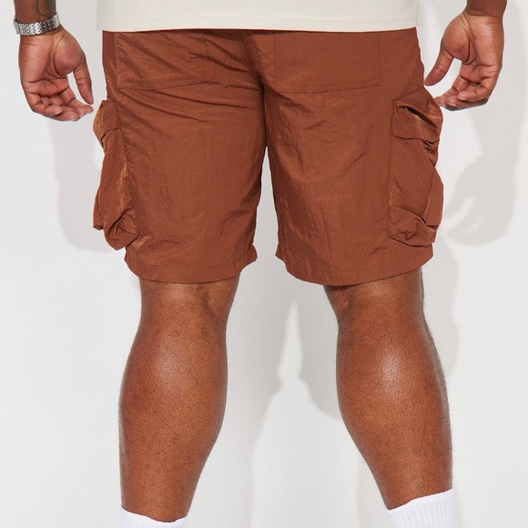 Brand new fashion Nova “don’t trip” men’s cargo shorts chocolate brown size 40 - Picture 4 of 5
